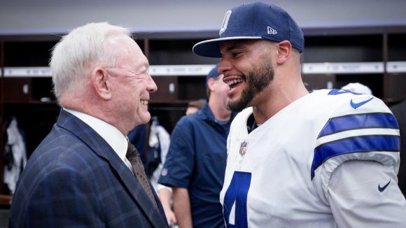 Dak Prescott firmará millonaria extensión con los Vaqueros de Dallas