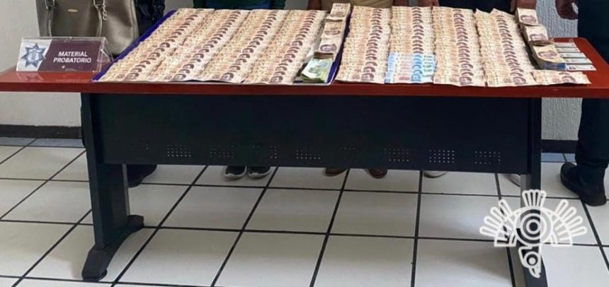 Por supuestas operaciones con recursos ilícitos, Policía Estatal capturó a tres personas