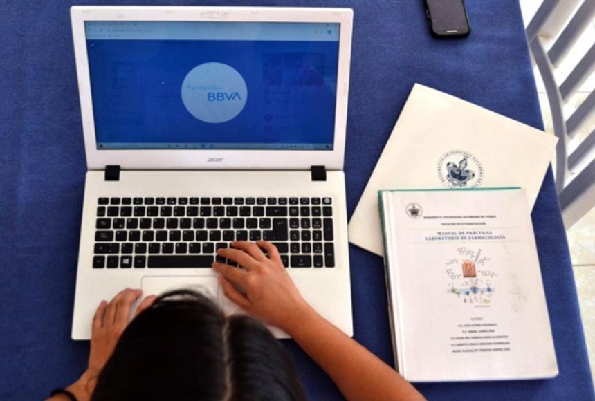 Este programa apoya a jóvenes con excelencia académica