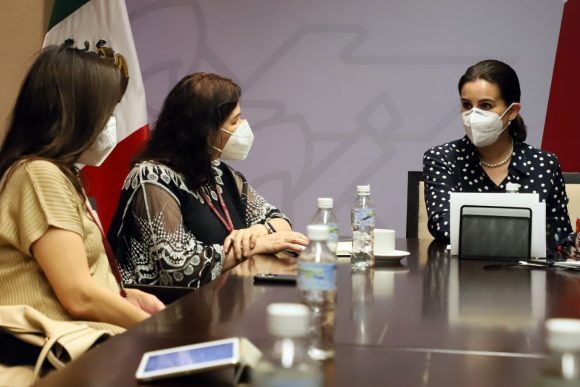 Dialoga SEGOB y PC con representantes de la industria de banquetes