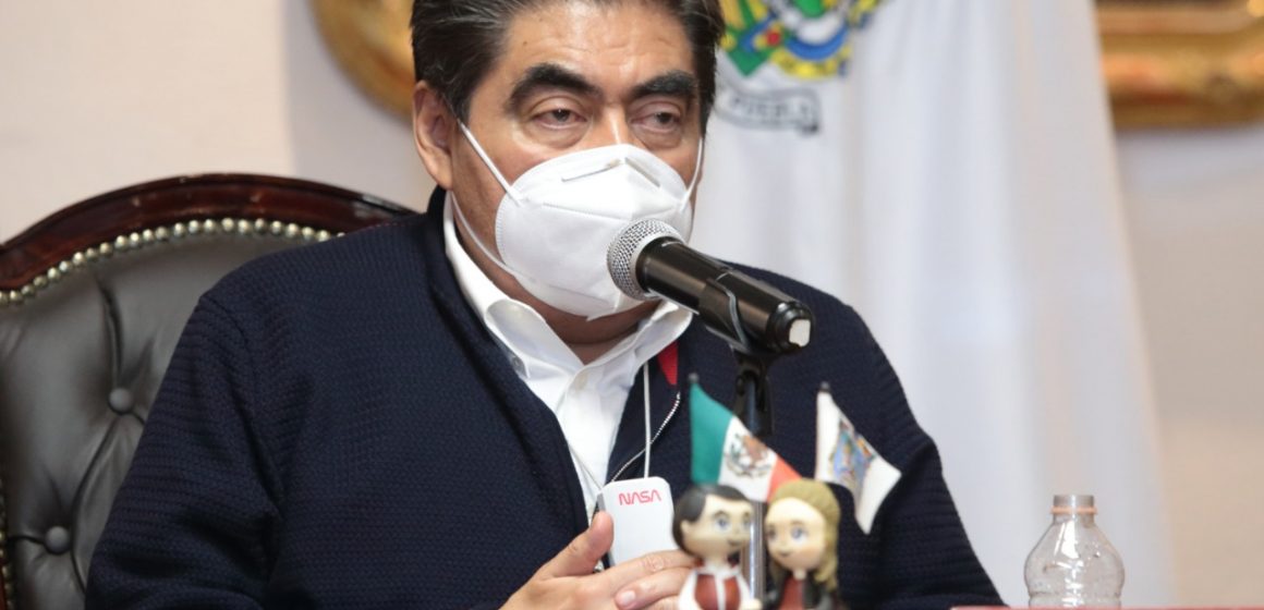 Puebla cuenta con cámaras frías y ultra congeladores para mantener las vacunas en buenas condiciones: Barbosa