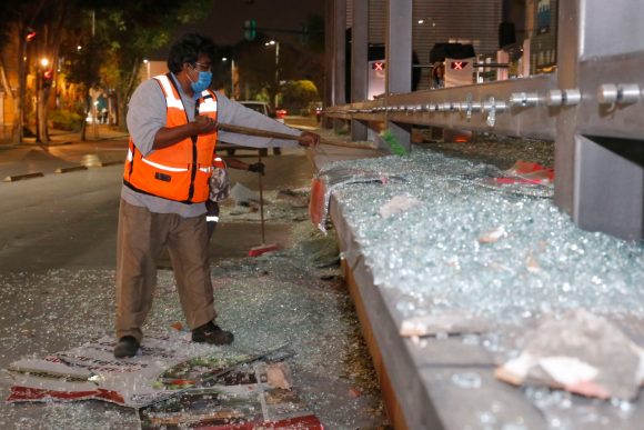 Rechaza gobierno del estado actos de violencia durante manifestaciones por el Día de la Mujer