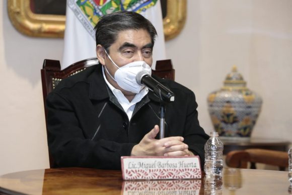 Un secretario y seis subsecretario renuncian para buscar candidaturas  en Puebla