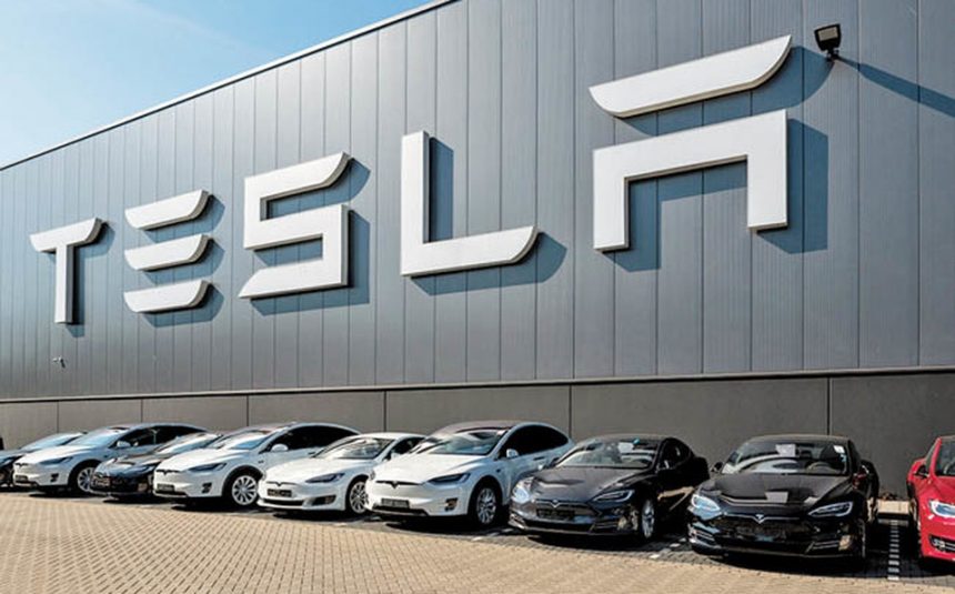 Ya puedes comprar un auto Tesla con Bitcoin