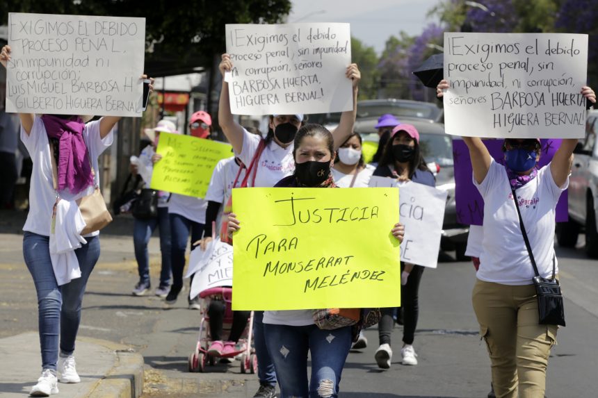 (VIDEO) Familiares y amigos de “Monse” piden justicia frente a la FGE