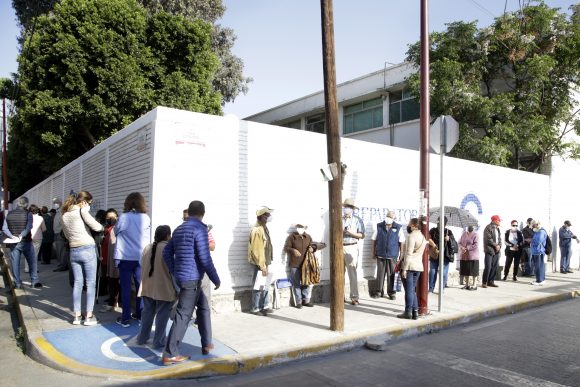 Lunes podría iniciar la vacunación contra Covid en la ciudad de Puebla: Salud