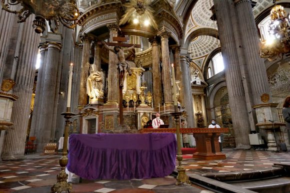 715b66cc-f04a-473f-b472-3bf2d0e9ddb2 (1) Arzobispo de Puebla recordó la Pasión y Muerte de Jesucristo