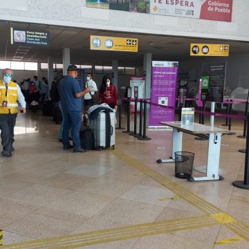 Aeropuerto de Puebla recibe 1,500 pasajeros diarios en esta Semana Santa