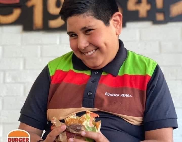 El ‘niño del Oxxo’ es contratado por Burger King para su nueva campaña de publicidad