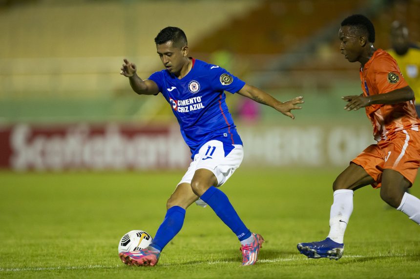 Cruz Azul aburrió en su vista al Arcahaeie FC en la CONCACHAMPIONS