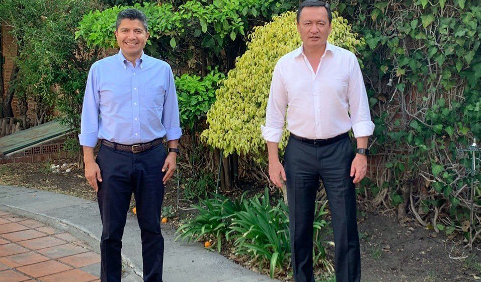 Eduardo Rivera se reúne con Miguel Ángel Osorio Chong para intercambio ideas