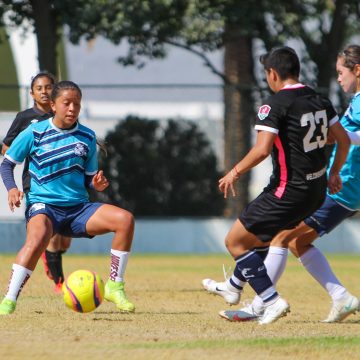El Puebla Femenil disputó encuentro amistoso ante Petroleros FC