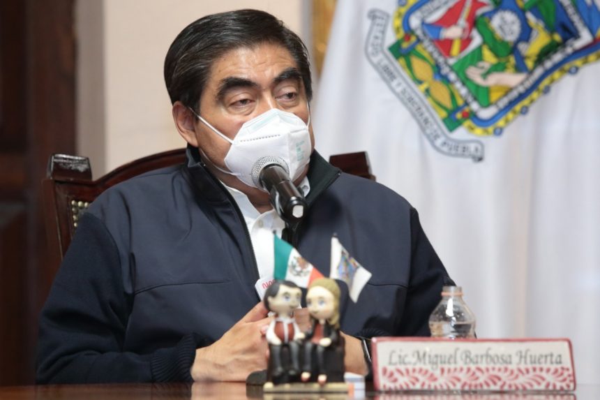 En Puebla se otorga atención médica a la sociedad en general: Barbosa