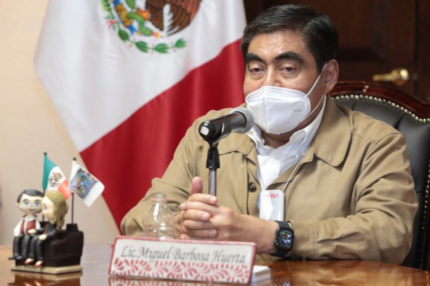 Rezago social de Puebla proviene de años anteriores: Barbosa