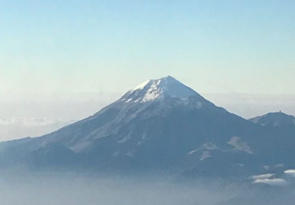 IMG-2021-04-28-at-10.47.381 Rescatan a alpinista estadounidense a 5 mil 400 metros en el Pico de Orizaba