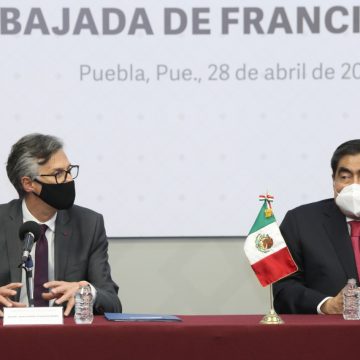 Cuenta Puebla con un sistema de salud fuerte para garantizar atención a los y las poblanas, reitera Barbosa