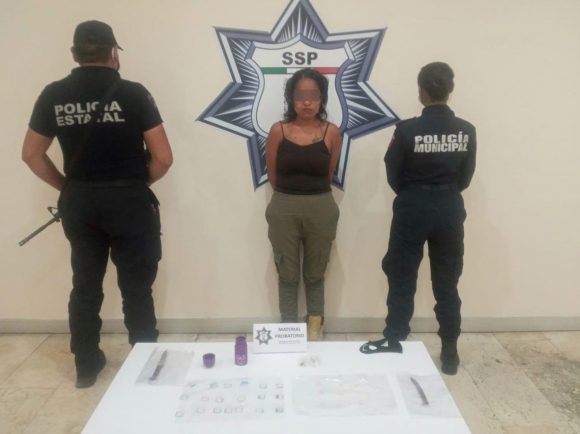 WhatsApp-Image-2021-04-27-at-11.31.17 Detiene SSP a presunta distribuidora de droga