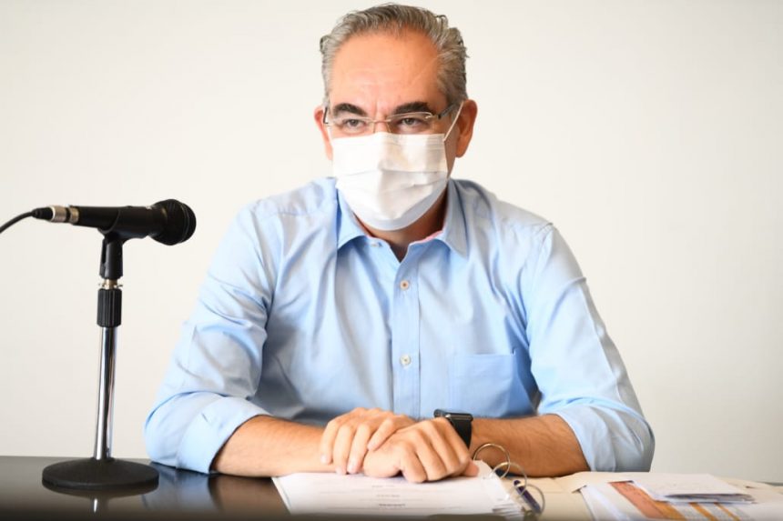 Dos personas fallecen por COVID pese a tener la primera vacuna: Salud