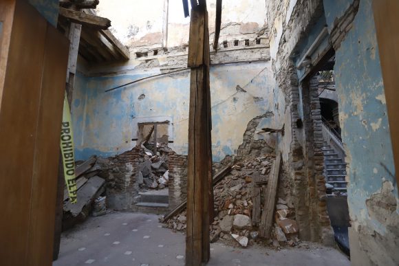 derrumbe-casona-460461 (VIDEO) Lesionados dejó el derrumbe de vieja casona en la 2 Oriente