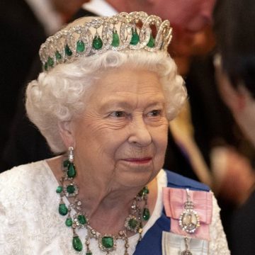 La reina Isabel cumple 95 años y no piensa abdicar