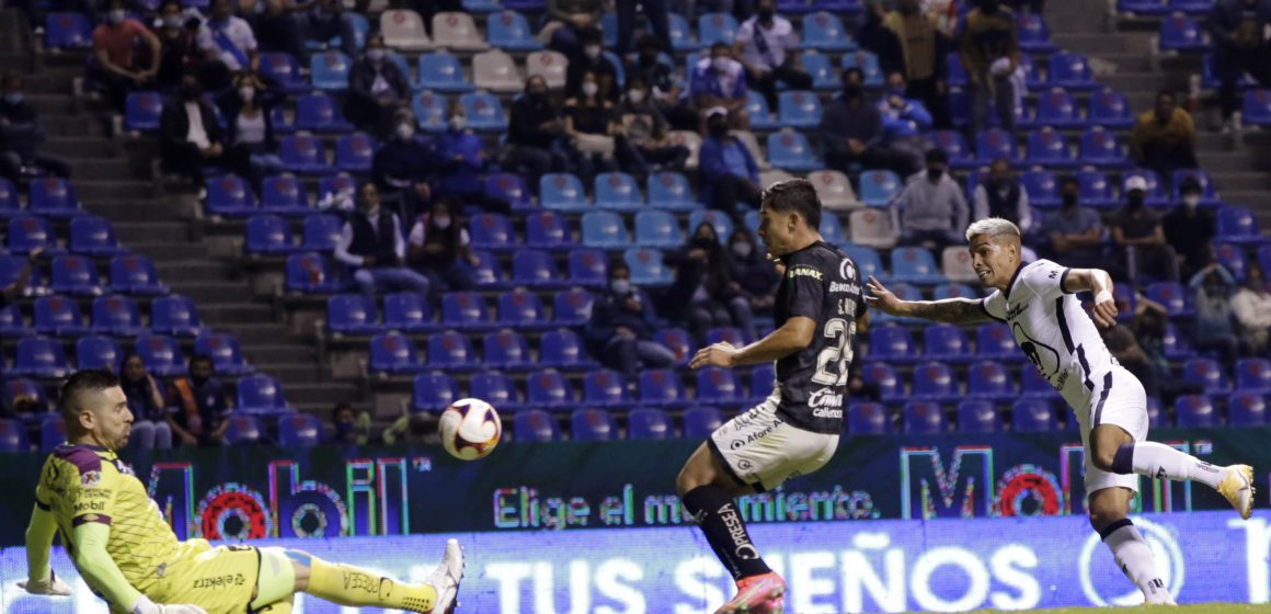 Puebla y Pumas empatan a cero en el Cuauhtémoc