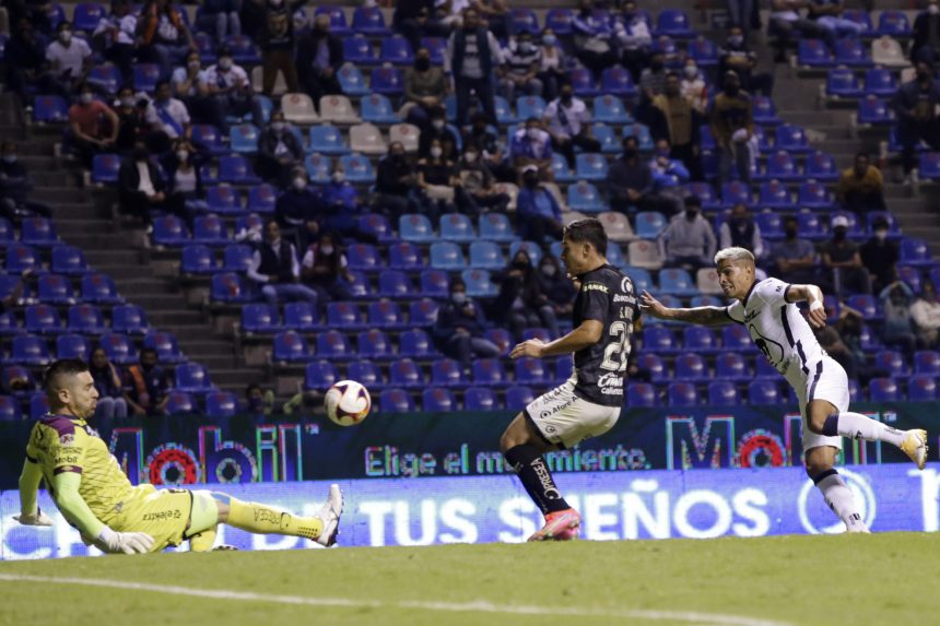 Puebla y Pumas empatan a cero en el Cuauhtémoc