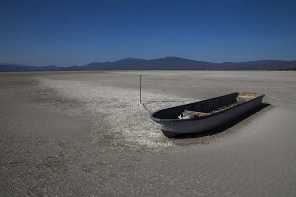 (FOTOS) Agoniza el segundo lago más grande de México a causa de la contaminación