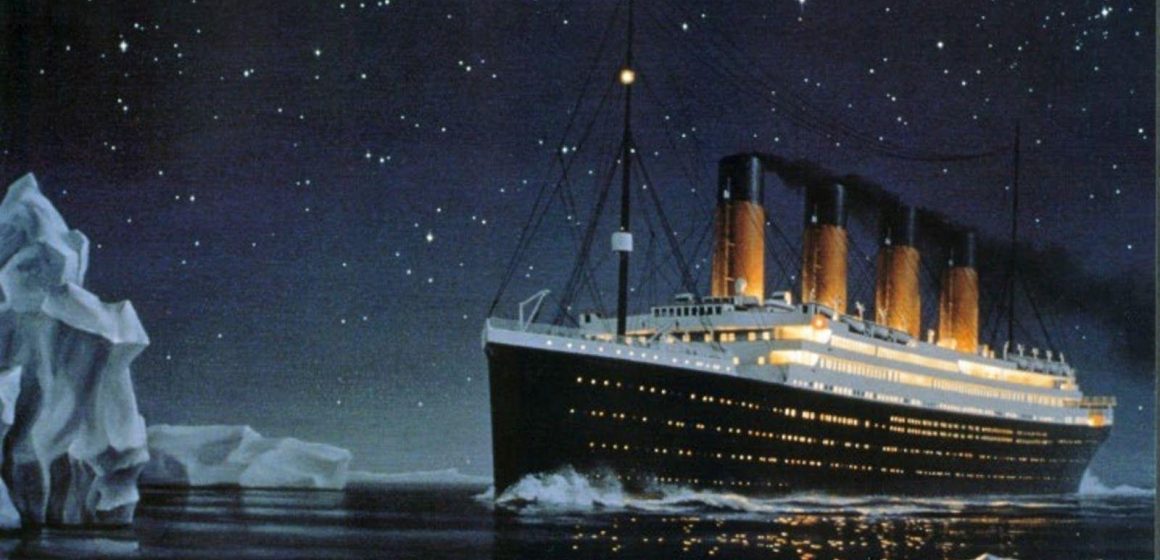 El Titanic colisiona contra iceberg. 14 abril 1912