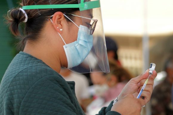vacuna-covid-19-457939 Vacunación para más de 140 mil trabajadores de la educación: SEP
