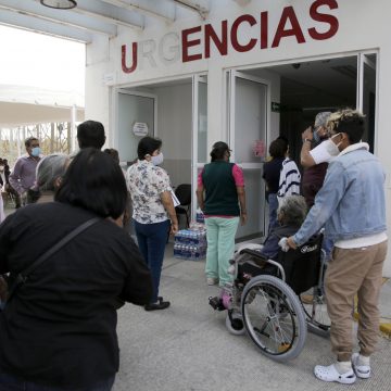 Nueva estrategia de vacunación agilizó la atención adultos mayores