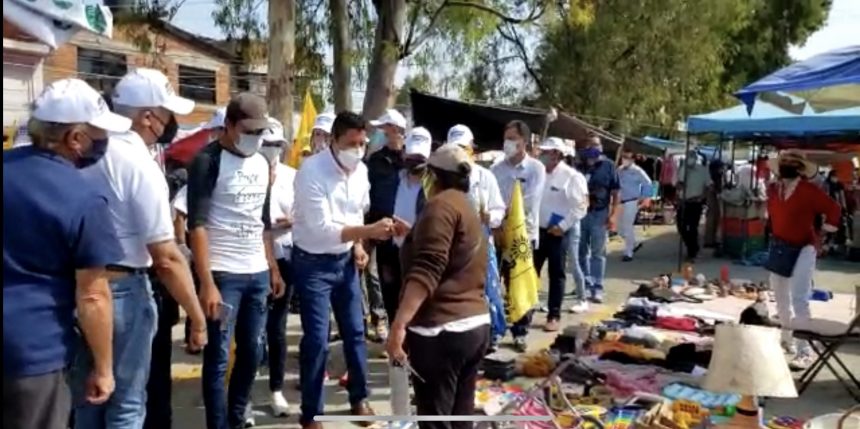 006BFC11-9BFB-4FBB-AB5B-901FC38258C5 Eduardo Rivera visita el Tianguis de Loma Bella y escucha a comerciantes