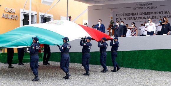 348b0d3b-a96d-4ac9-9681-e7d9062dd137 Con el trabajo de poblanas y poblanos sobrevivieron 79% de negocios: Cuéllar