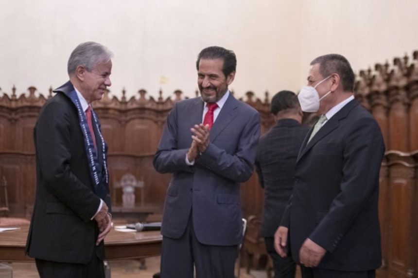 3c92f873-a2f2-4953-ab44-d25f41bd8947 La Contaduría Pública, una disciplina que puede aportar a la construcción de un futuro más alentador, afirmó el Rector Alfonso Esparza