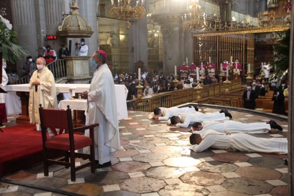 Ordenan 7 nuevos sacerdotes para Puebla