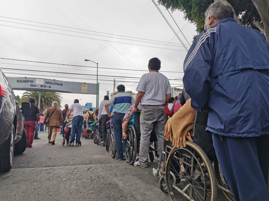Punto de vacunación de la rampa de la XXV Zona Militar, sustituido por unidades médicas