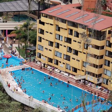 Con medidas sanitarias reabrieron balnearios en Puebla