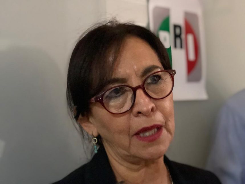 Tipificarán como agresión laboral la obligación de utilizar “vestimenta sexista” en los empleos