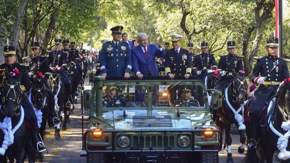 Estados Unidos advierte que Fuerzas Armadas podrían tomar el control del Gobierno de México sin un golpe militar