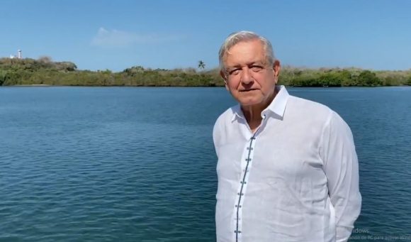 “Mi compromiso con los maestros es no maltratarlos como en el sexenio pasado”: AMLO