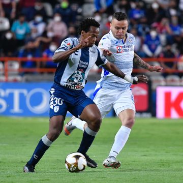 Pachuca y Cruz Azul empatan sin goles en la ida de semifinales