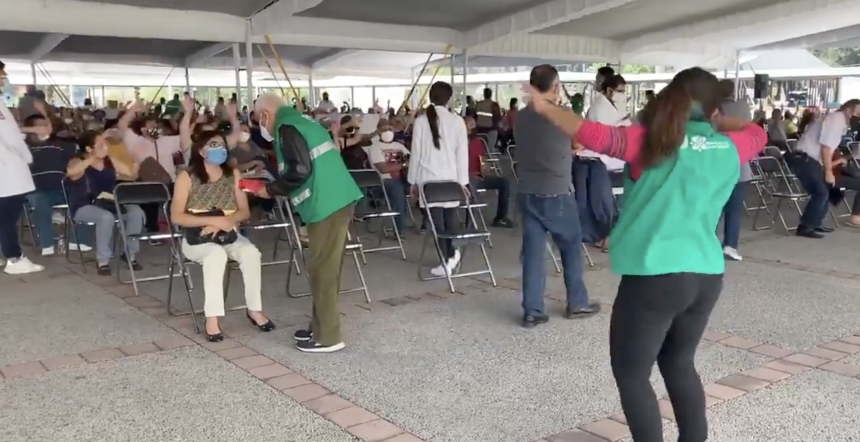 Captura de Pantalla 2021-05-04 a la(s) 9.19.30 A ritmo de Bee Gees y Timbiriche inicia vacunación para personas de 50-59 en CDMX