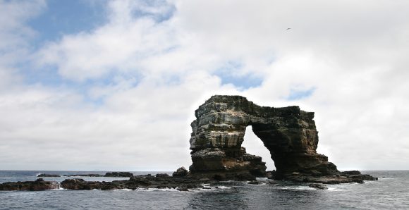 Colapsa ícono geológico de las islas Galápagos