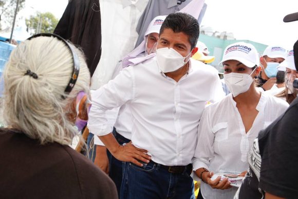 Eduardo Rivera Clavijero cmh Eduardo Rivera visita colonias de Clavijero e Historiadores; expone sus principales acciones para reactivación económica