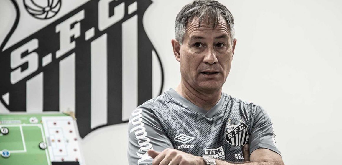 El argentino Ariel Holan será el entrenador del León