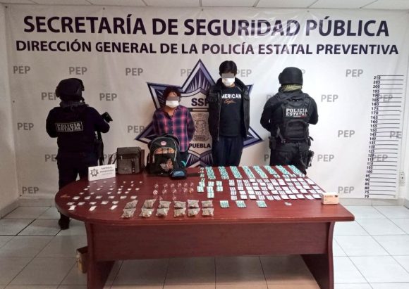 Con más de mil pastillas psicotrópicas, Policía Estatal captura a dos personas