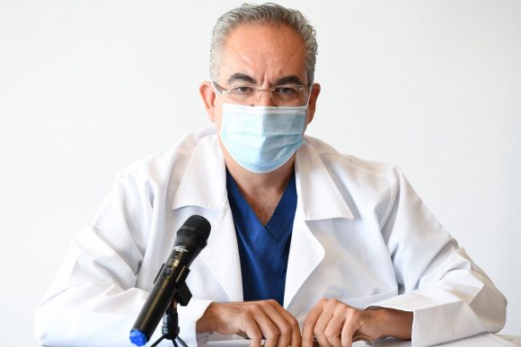 Sin fecha para iniciar vacunación anti Covid de docentes en Puebla