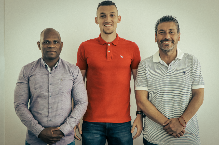 IMG_5775 Lucas Maia renueva su contrato con el Puebla de La Franja
