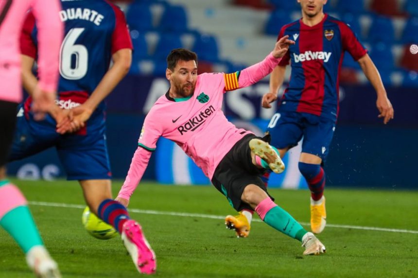 MESSI El Barcelona empató ante el Levante y se aleja del título