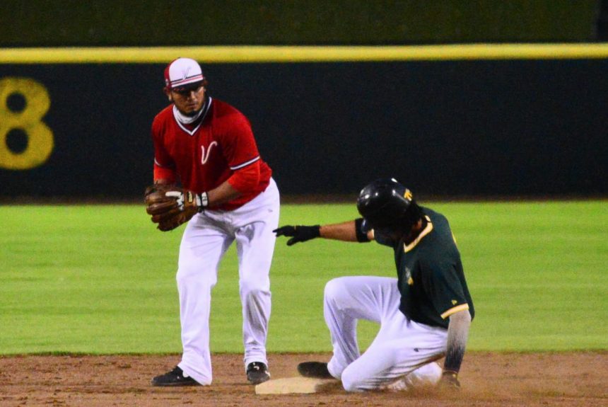 El Águila de Veracruz se llevo el tercer juego de pretemporada ante los Pericos