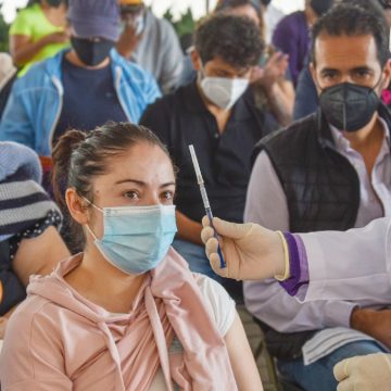 México vacuna a más de un millón de personas en un día